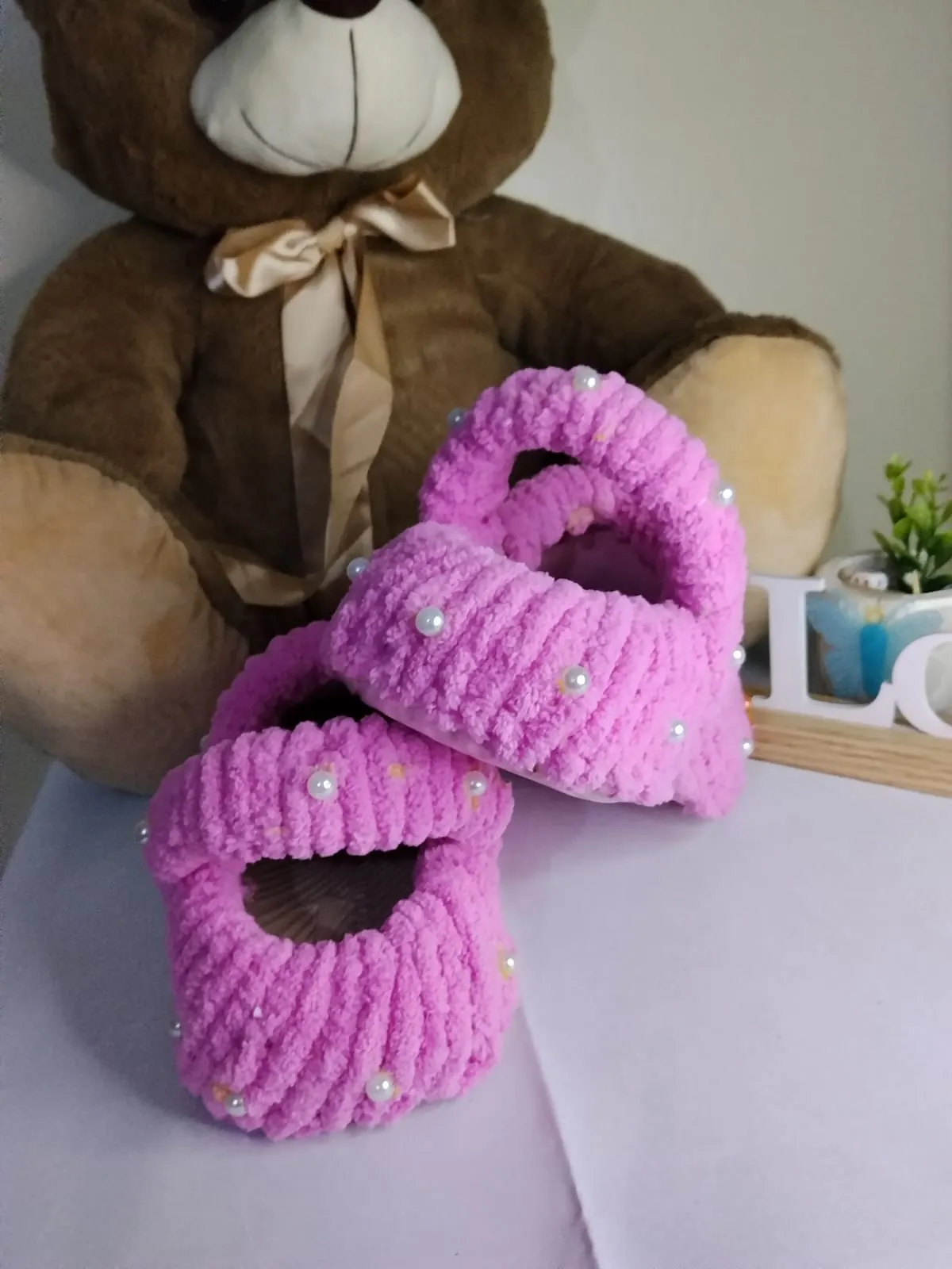 Aura Cozy Yarn Crocs