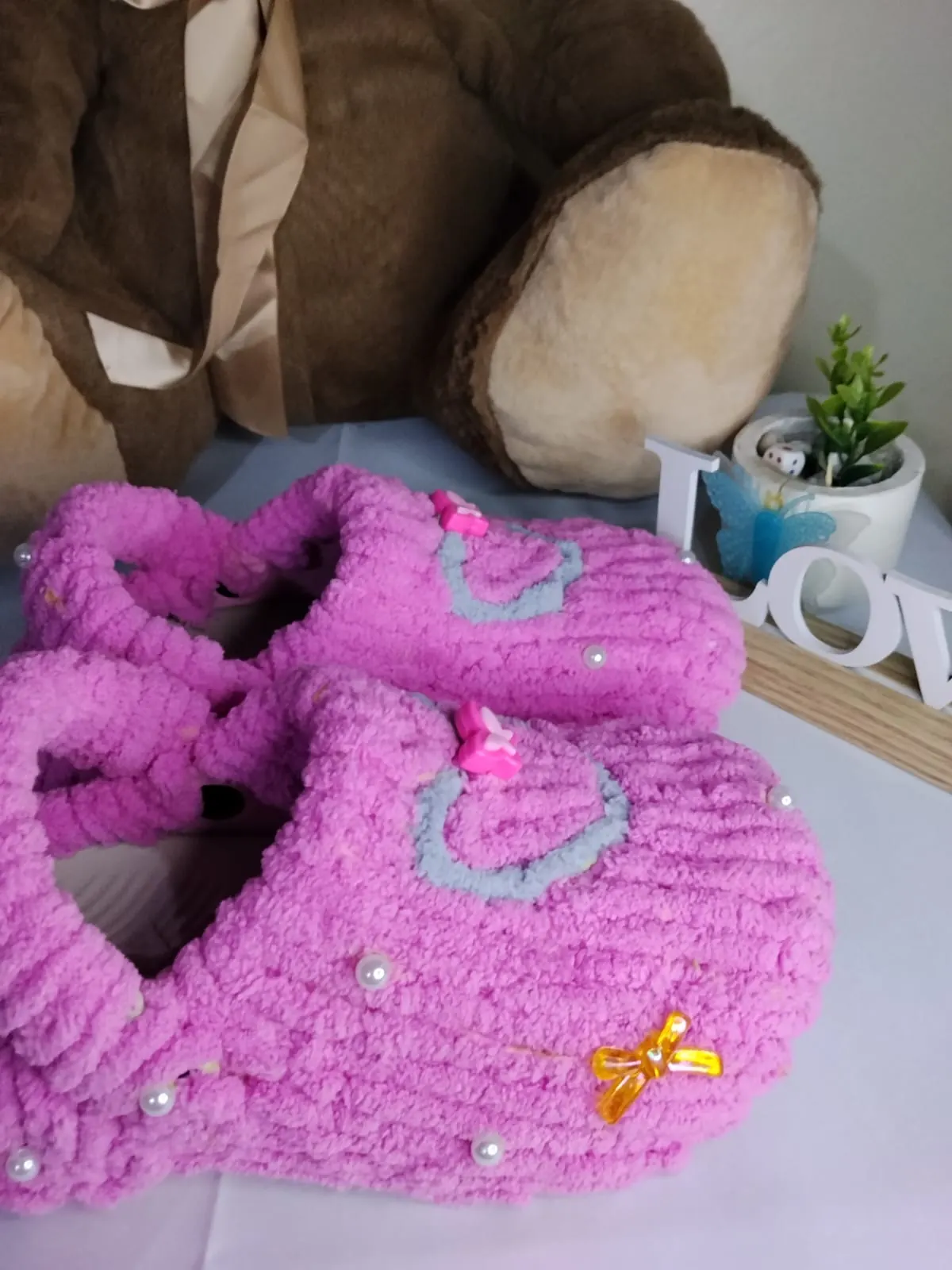 Aura Cozy Yarn Crocs
