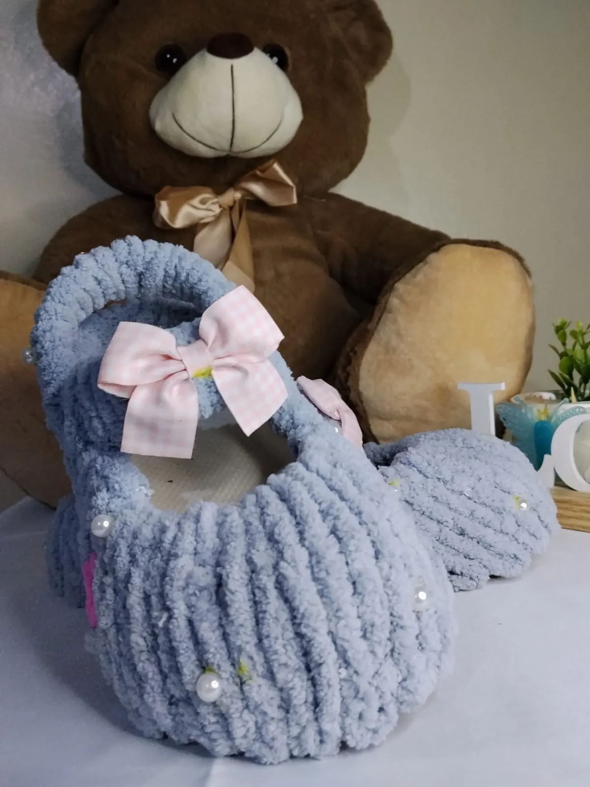 Aura Cozy Yarn Crocs