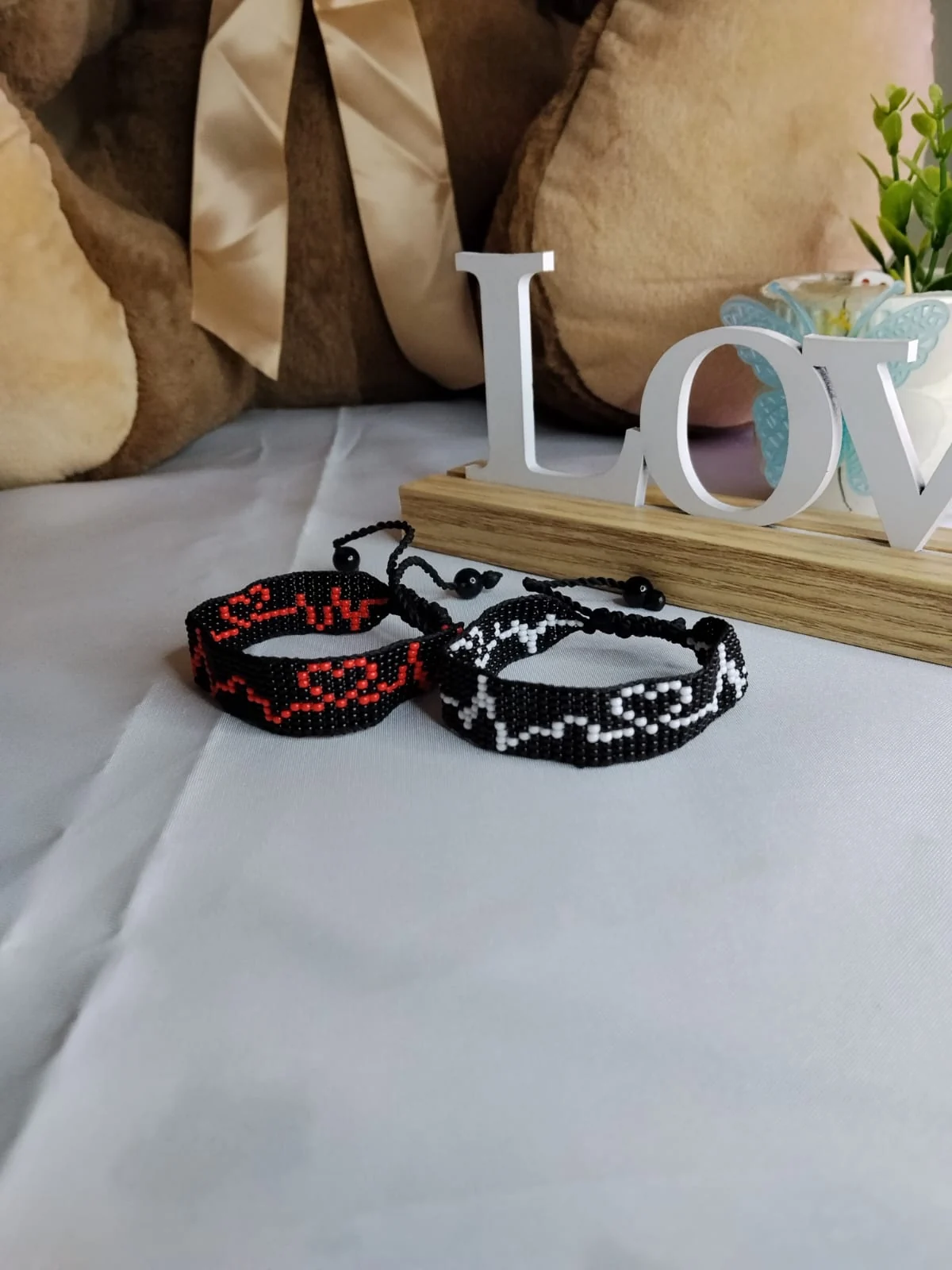 Aura Heartbeat Love Bracelet (Adjustable Beaded Design)