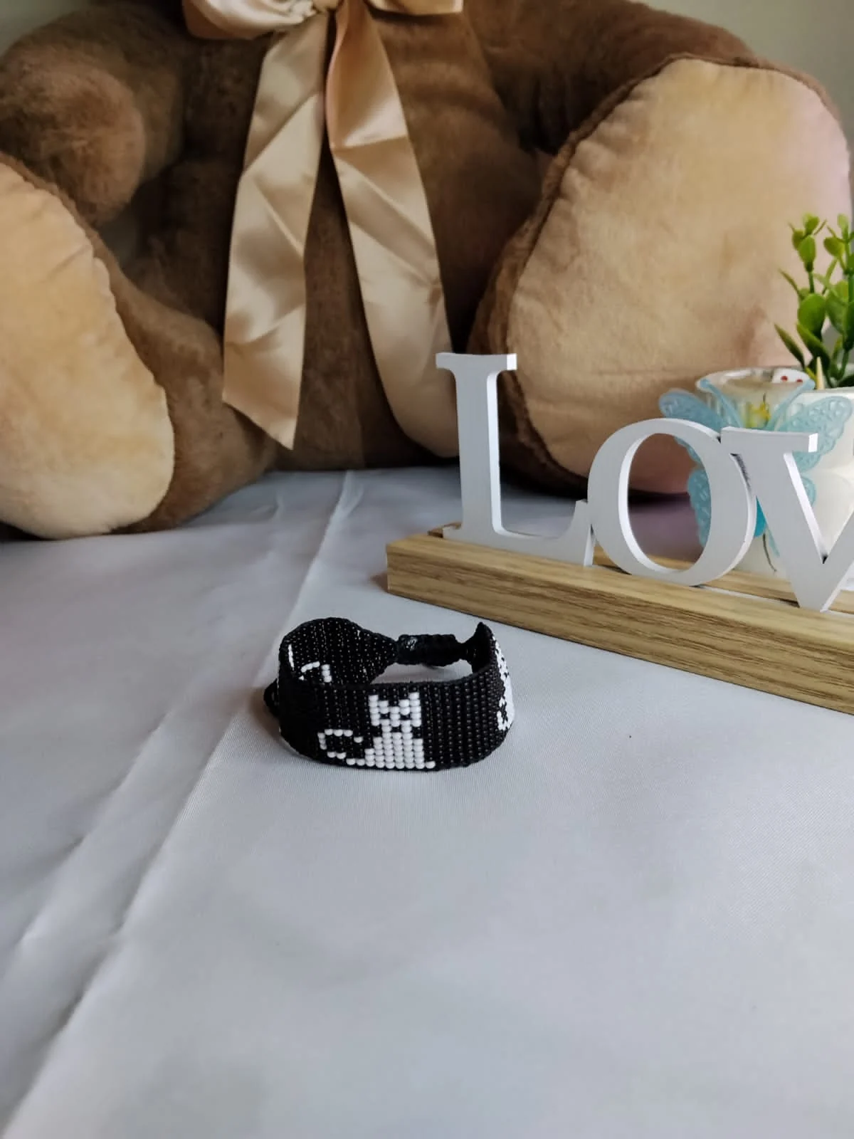 Aura Kitty Charm Bracelet (Adjustable Beaded Design)